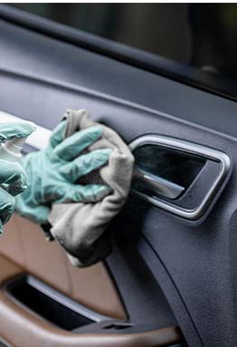 autobekleding reinigen